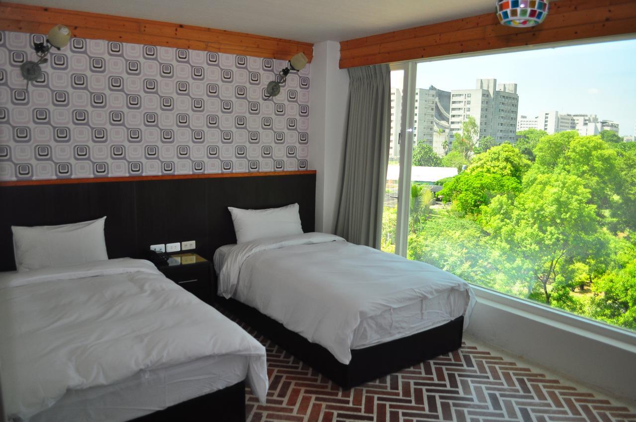 Fly House Backpacker Guesthouse Хуалянь Экстерьер фото