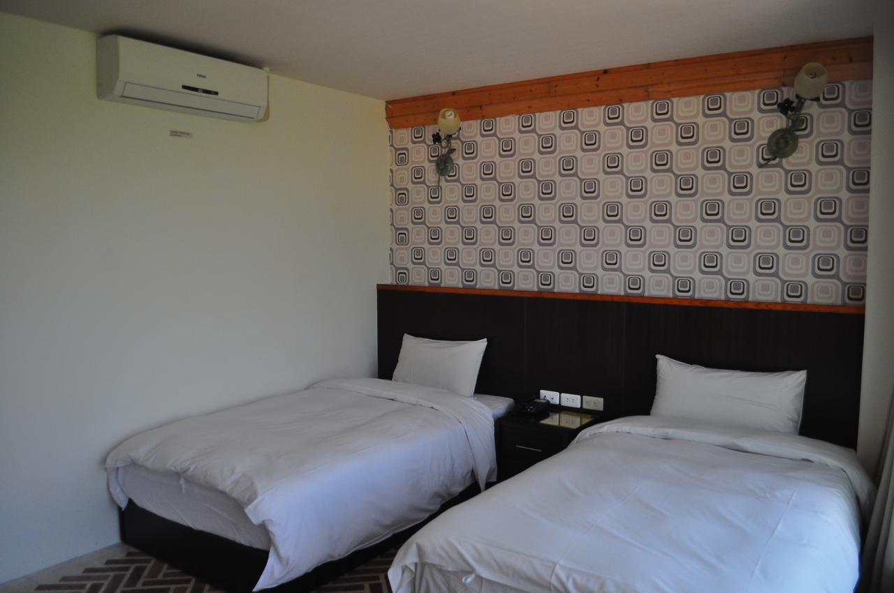 Fly House Backpacker Guesthouse Хуалянь Экстерьер фото